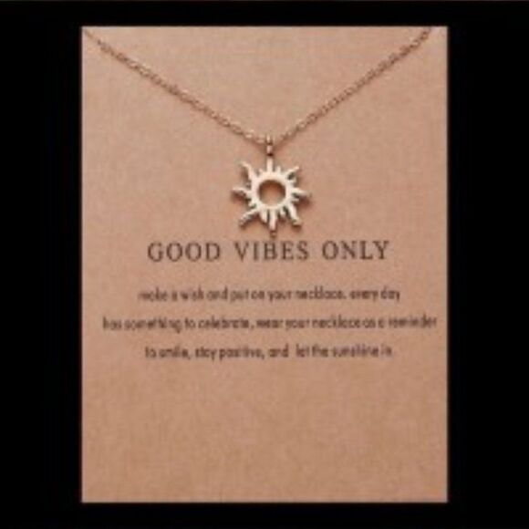 GOLD PLATED SUN PENDANT NECKLACE WITH INSPIRATION CARD - Picture 4 of 13